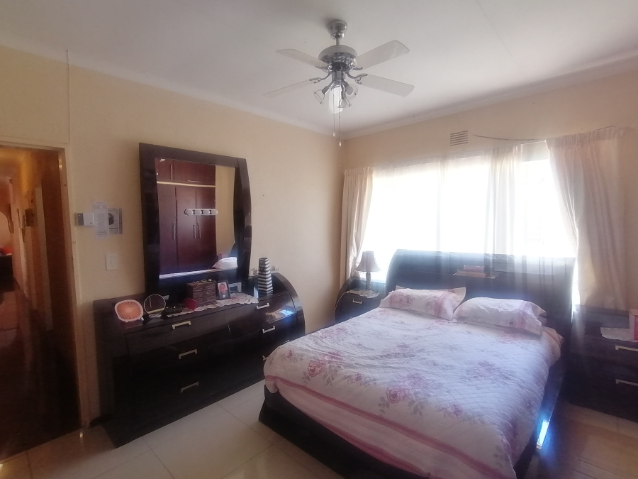 3 Bedroom Property for Sale in La Hoff North West